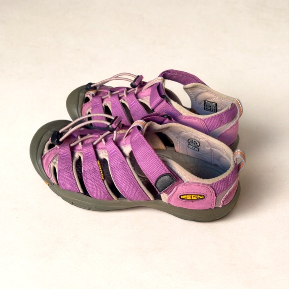 Keen Purple Newport H2 Waterproof Washable Water Shoes Sandals - Picture 3 of 15